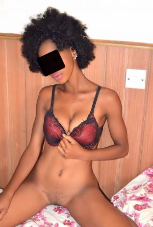 Фото проститутки Jennifer в Лагосе