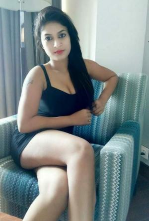   Priya Kapoor Hot Sexy Model