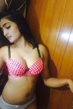 Проститутка   Priya Singh Model в Мумбае